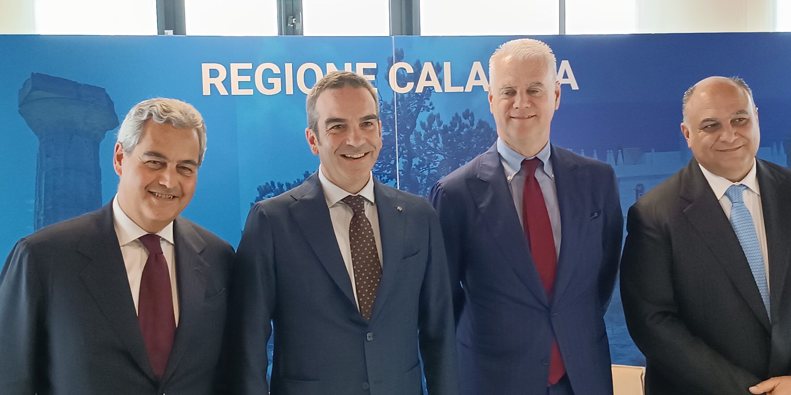 Zangrillo: «Impegnati a sostegno dei Comuni nel Pnrr,  allo studio soluzioni per la stabilizzazione dei tirocinanti» – VIDEO