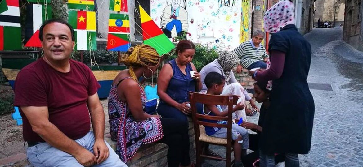 Riace, tradotto per il Giappone un libro sulla storia del “borgo dell’accoglienza”