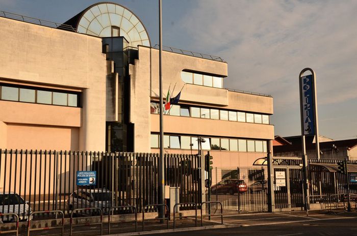 Altri 17 agenti sono indagati per i pestaggi in Questura a Verona