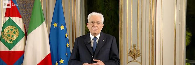 Mattarella: «Grazie a chi si vaccina fidandosi della scienza»