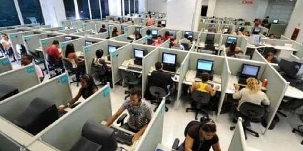 Servizi contact center Alitalia/Ita, a rischio 65 operatori. Slc-Cgil: «Silenzio imbarazzante della politica»