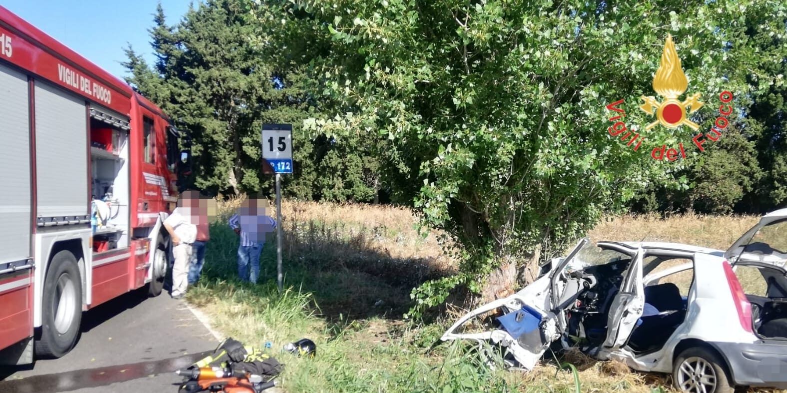 Auto contro un albero: muore 16enne, tre feriti gravi. Disposti  l’autopsia e l’esame tossicologico per il guidatore
