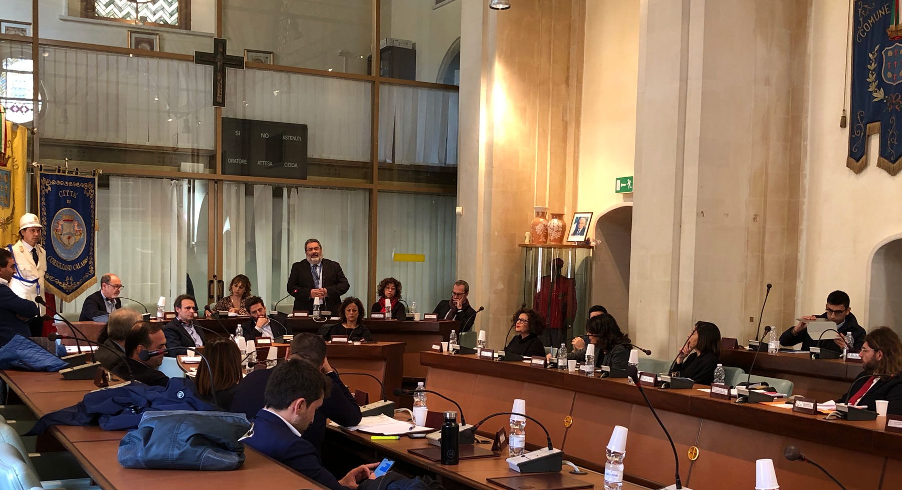 Corigliano Rossano, è scontro in Consiglio su bilancio e depurazione