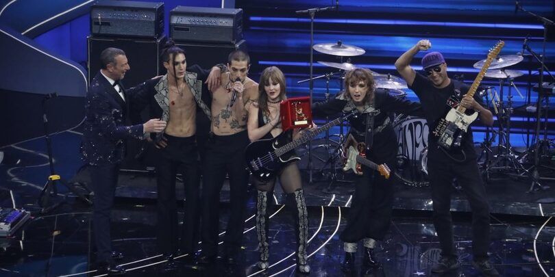 Sanremo, i Maneskin infiammano l’Ariston