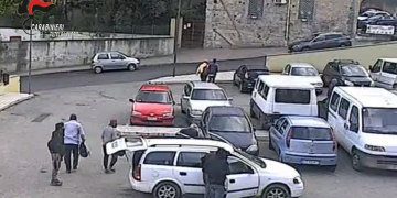 Sibari, due associazioni per delinquere finalizzate alla riduzione in schiavitù e traffico di migranti. Eseguito il fermo per 20 persone – NOMI