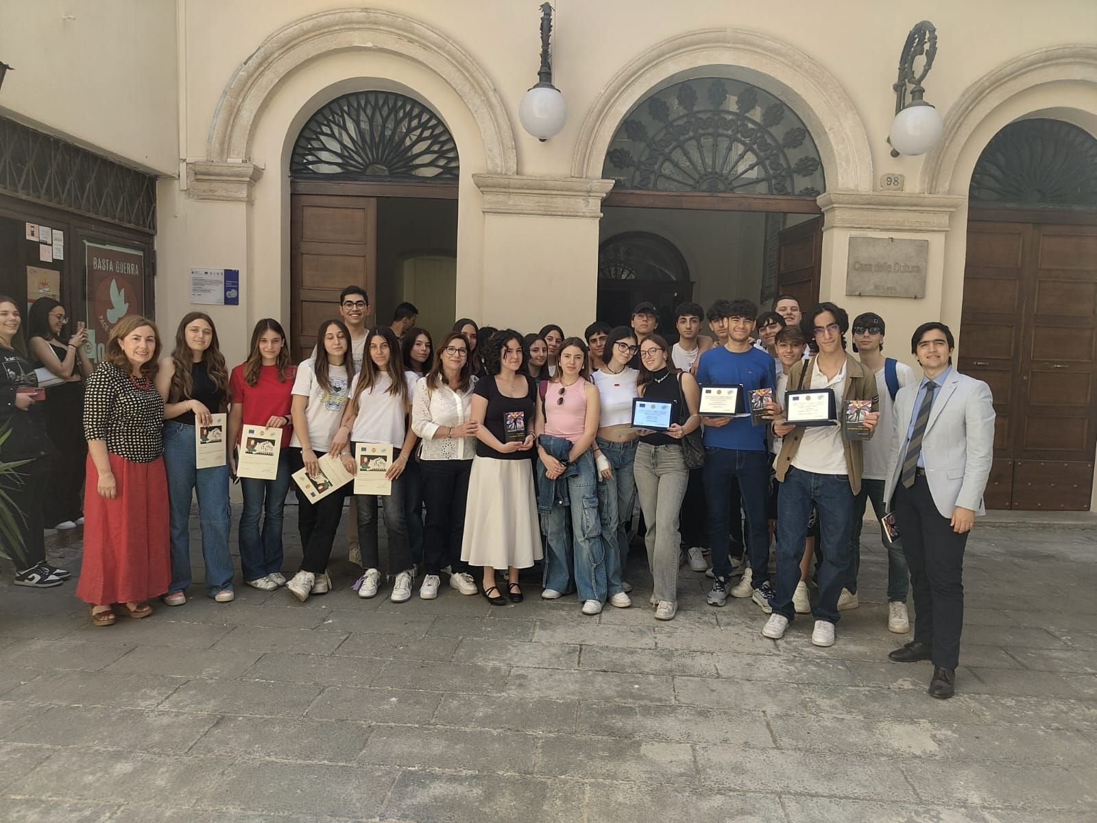 Il liceo classico “Bernardino Telesio” trionfa al concorso “Corti Cosenza”