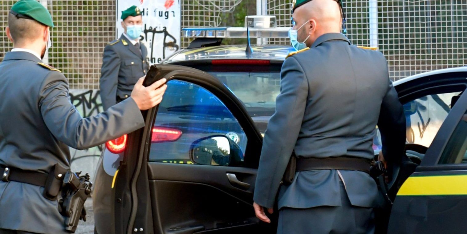 Falsi redditi di cittadinanza, intascati 20 milioni da 9mila romeni “fantasma”