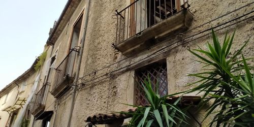 crollo-centro-storico-cosenza