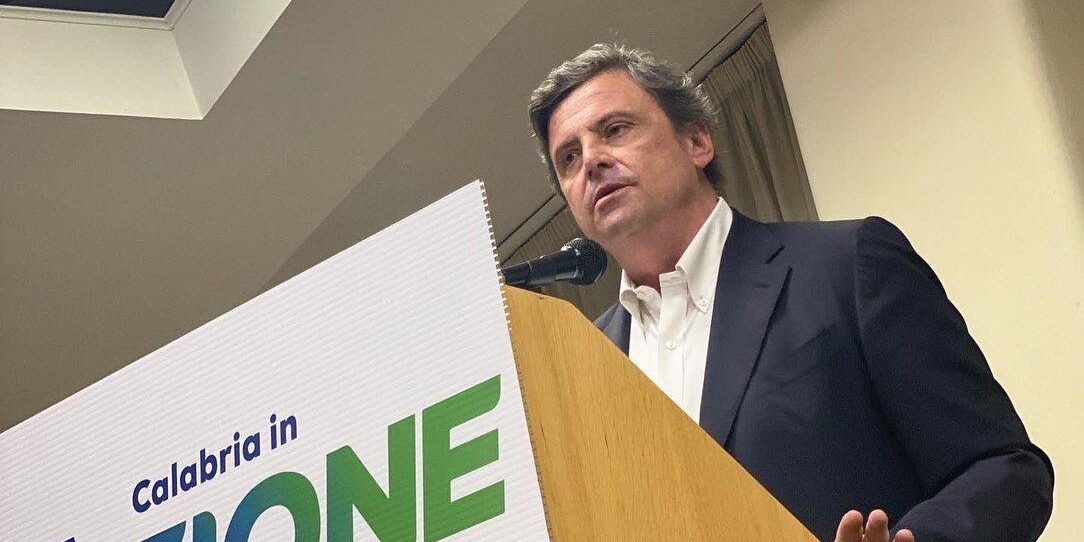 «Con Bardi? Nulla di male…». In Basilicata Calenda valuta il “modello Calabria”