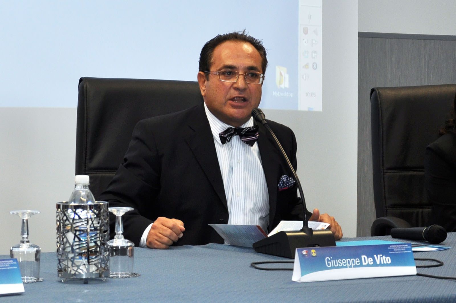 Coronavirus, l'Asp di Catanzaro: «La disinfezione delle strade è una misura inutile»