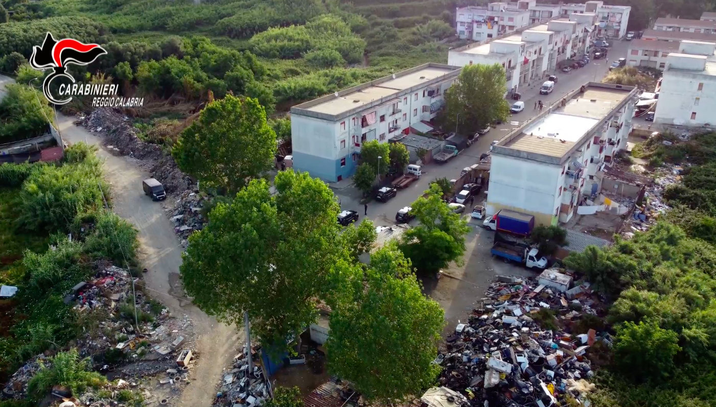 Controlli dei carabinieri a Gioia Tauro: denunciate 100 persone – VIDEO