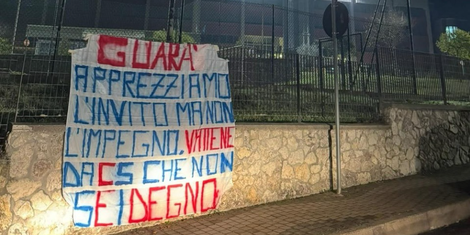 Quando l’invito gratuito non basta: il Cosenza calcio snobbato persino dagli studenti
