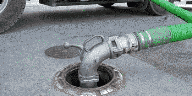 Parte la “tolleranza zero”, nel Catanzarese stop agli autospurgo nelle notti d’estate