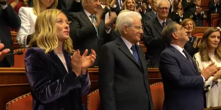 Concerto di Natale al Senato, standing ovation per Mattarella