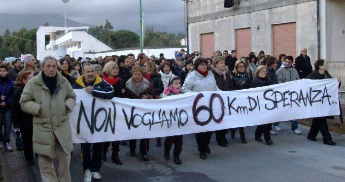 Chiusura dell'ospedale di Praia, esposto contro Scura
