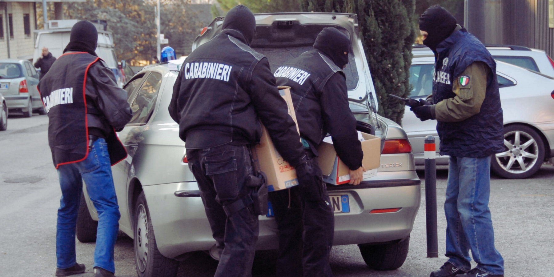 ‘Ndrangheta, latitanti a Natale: dal “Fantasma” Barbaro ai Gallace Boys feste in libertà