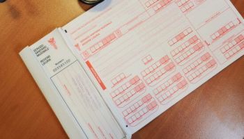 Sorpresa con il “kit” per ricette mediche false: denunciata per ricettazione una 22enne nel Crotonese