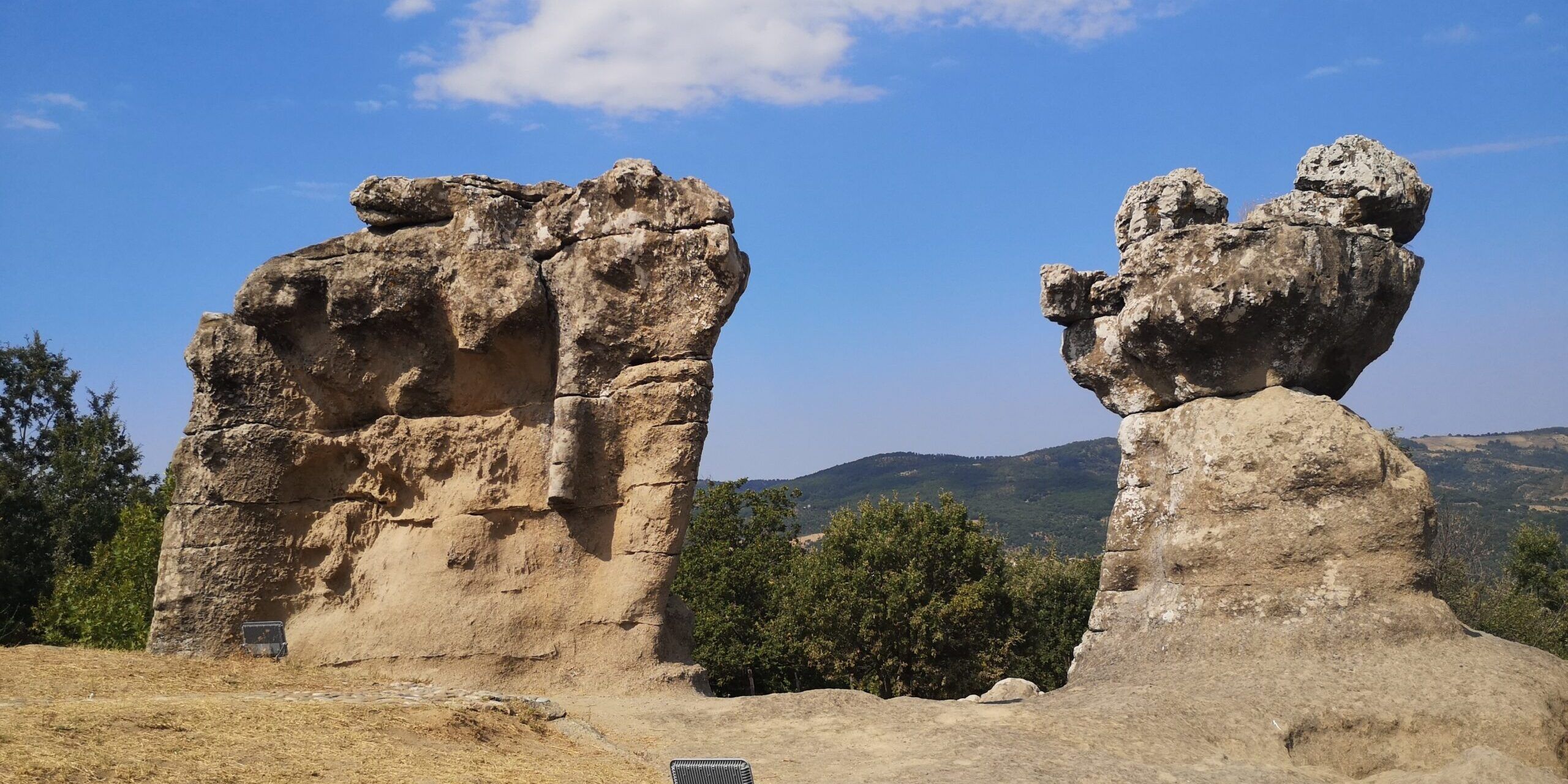 I Giganti di Campana, tesori dimenticati. E due visitatori scrivono alla Soprintendenza