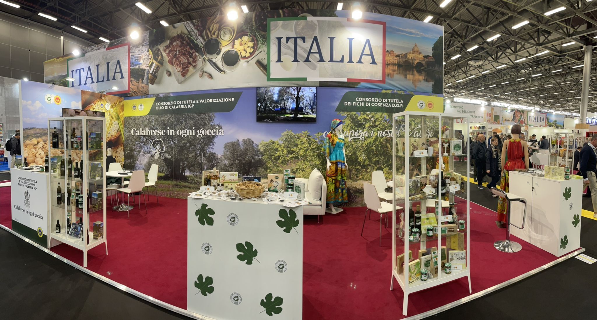 Fichi di Cosenza Dop e Olio di Calabria Igp protagonisti al Sial di Parigi