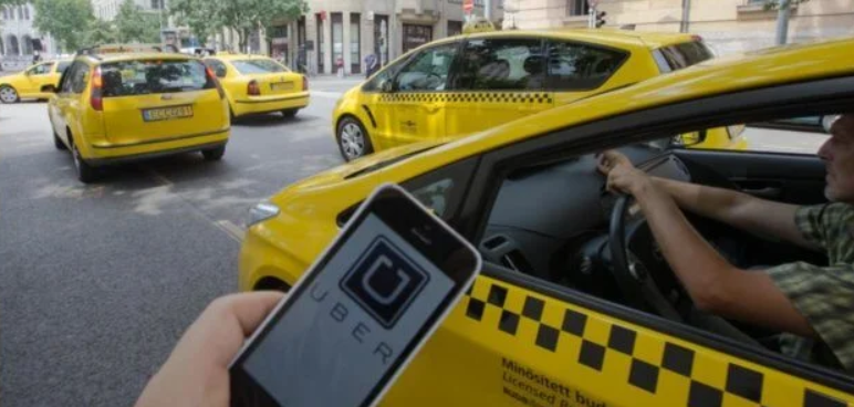 I sindacati taxi in rivolta: «Occhiuto e Urso incontrano Uber, incredibile»