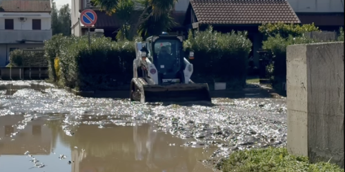 Cassano non si ferma: pulizia ai Laghi di Sibari ma resta l’allerta impianti