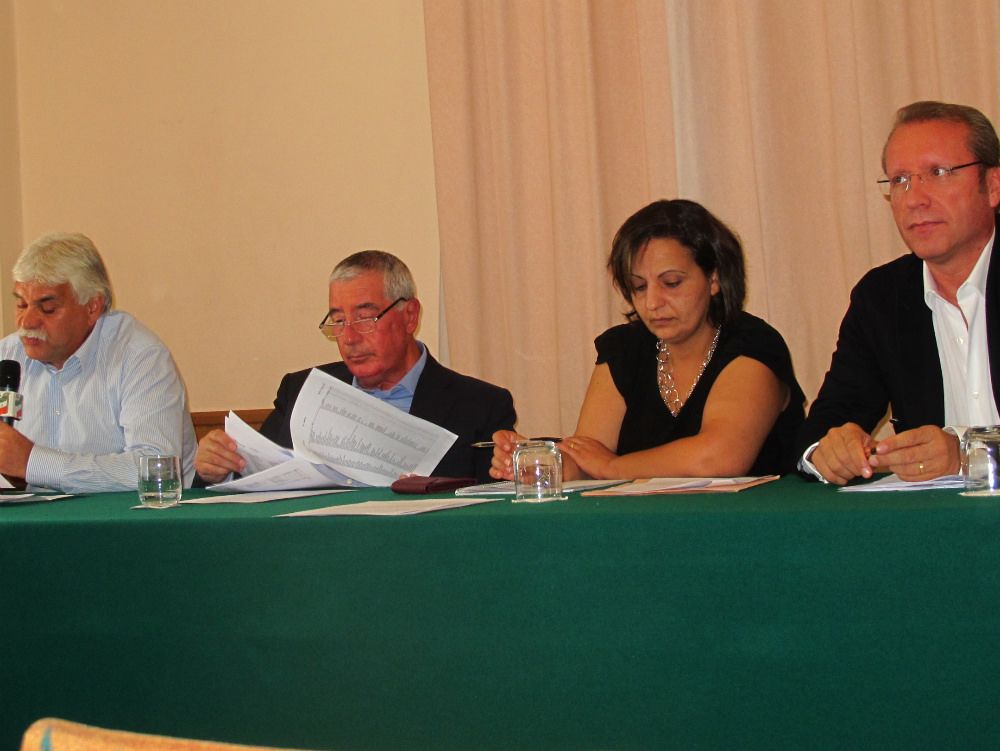 Sagra sì, Fallara no. La strana linea del tg regionale