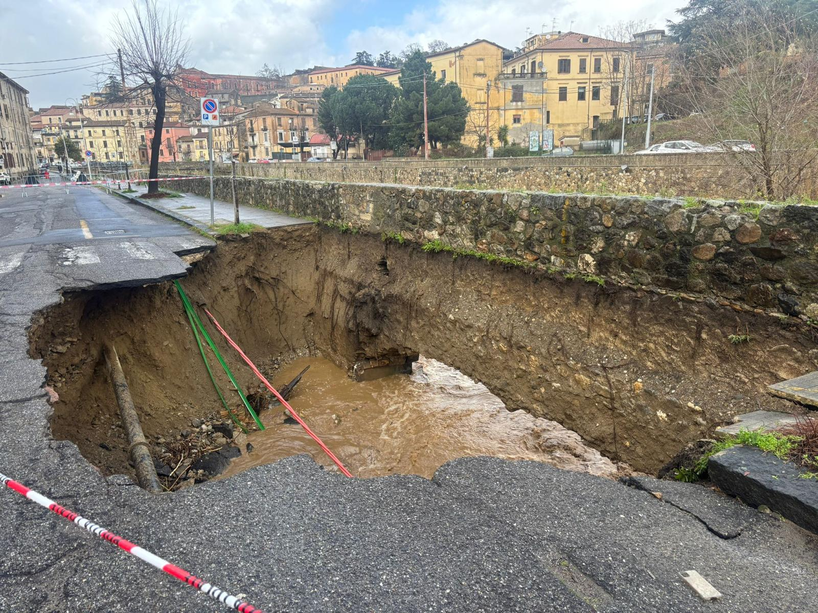 Cosenza, via Dante Alighieri verso il ripristino: approvato il documento di indirizzo alla progettazione