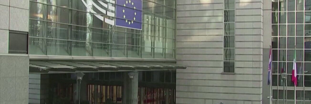 “Qatargate”, Bruxelles revoca l’immunità a Cozzolino e Tarabella