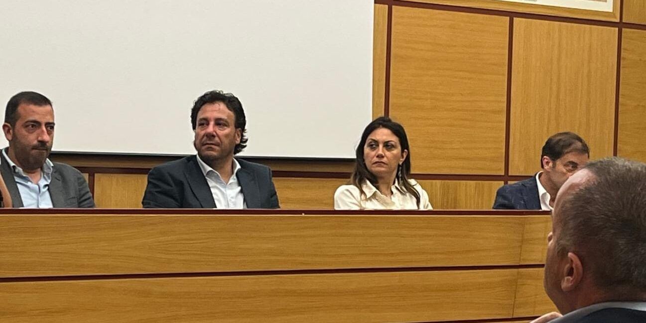 Stabilizzazione dei tirocinanti calabresi, l’appello alla Regione e al Governo dei sindaci