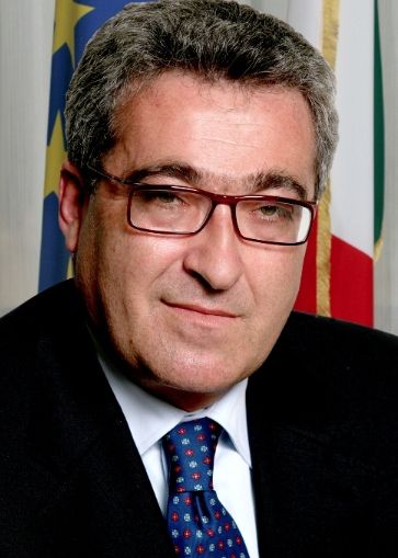 Cardiochirurgia, Battaglia: «Scura e Benedetto diano risposte certe»