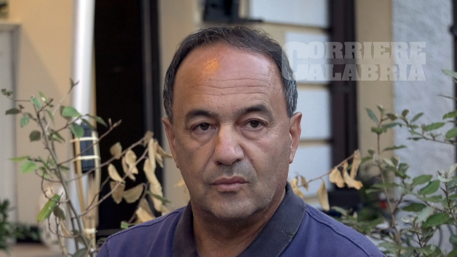 «Povertà di Lucano mera apparenza. Accoglienza strumentalizzata a beneficio dell’immagine politica»