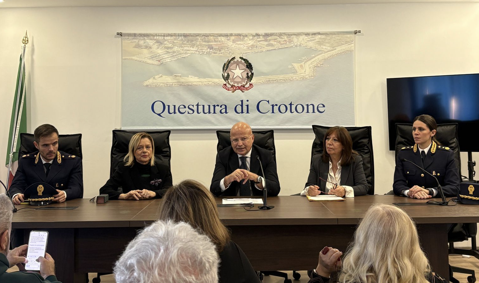 A Crotone un nuovo fronte comune per proteggere le vittime di violenza di genere