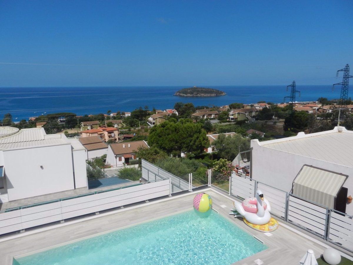 Mercato immobiliare, il Cosentino preferito dagli stranieri