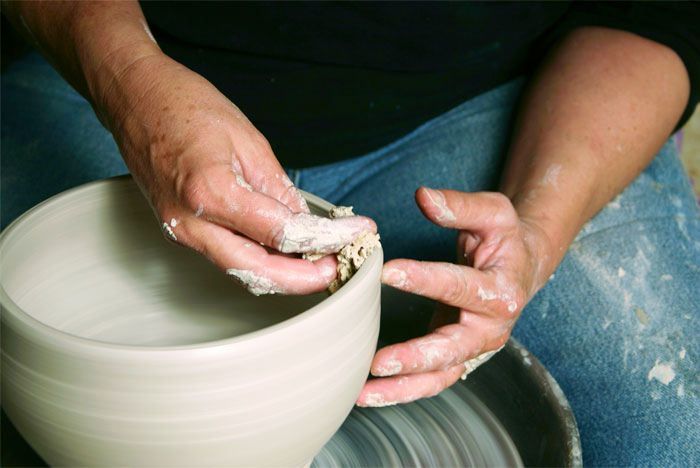 A Cosenza il seminario sulla lavorazione della ceramica