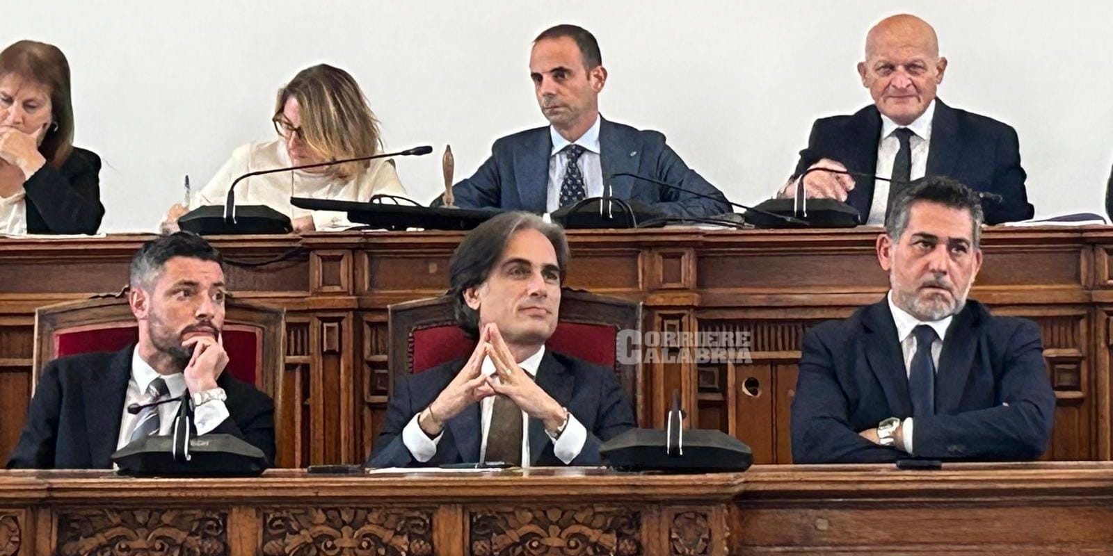 Reggio Calabria, maggioranza in frantumi. Crisi congelata