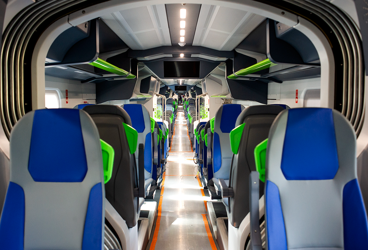 Occhiuto: «Tra il 2025 e il 2026 ci saranno 37 nuovi treni: un salto enorme per la Calabria»