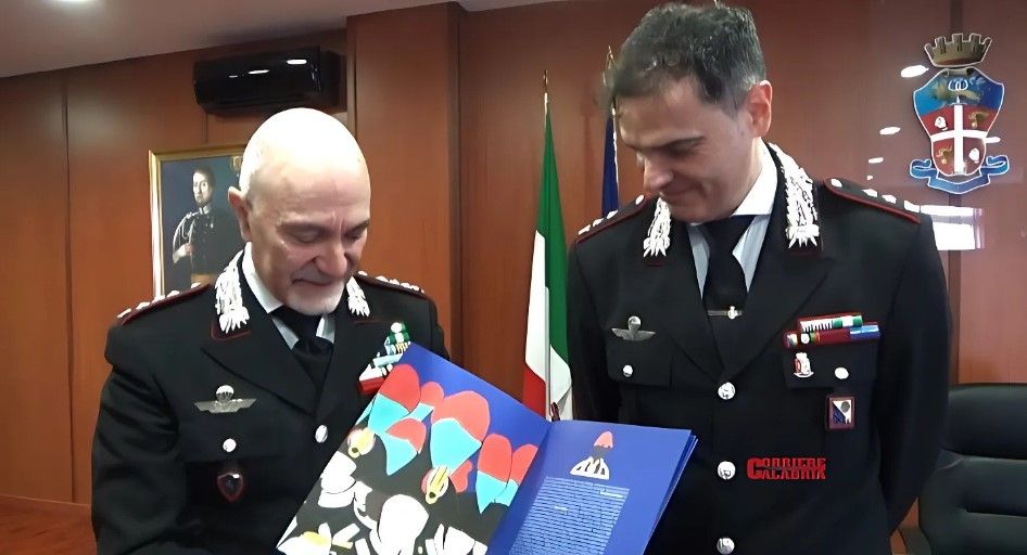 “I Carabinieri e i giovani”, presentato a Cosenza il nuovo calendario dell’Arma – FOTO