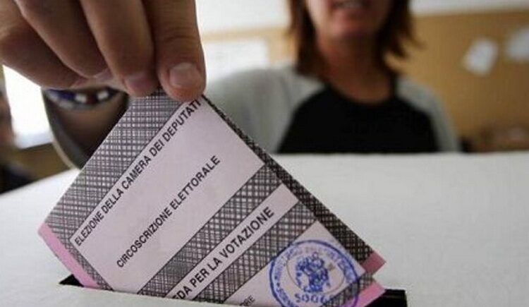 «Il primo atto della maggioranza deve essere una nuova legge elettorale»