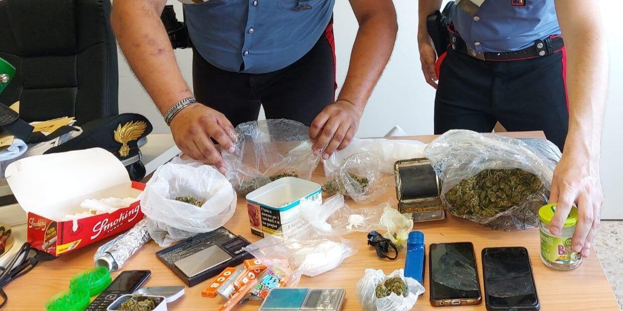 Scoperta una centrale della droga nel Crotonese, fermata una coppia