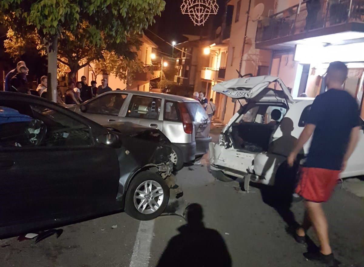 Inseguimento tra auto, sfiorata la tragedia a Tarsia