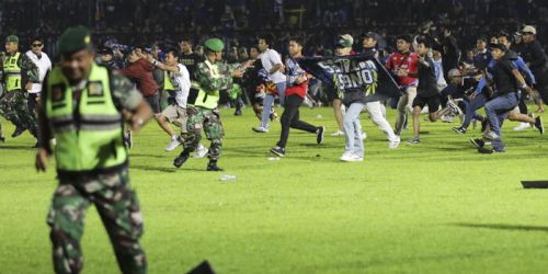 Indonesia, scontri dopo una partita di calcio: più di 180 morti