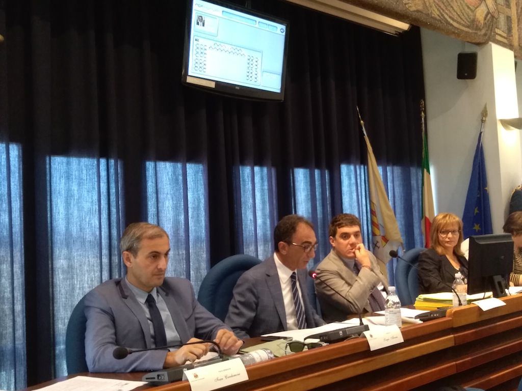Regionali, massimo riserbo di Abramo sul suo futuro