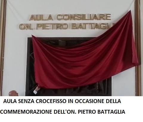Reggio, Ripepi contro la targa a Battaglia. «Ridateci il crocifisso»