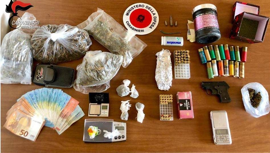 Armi e droga nel Reggino, tre arresti