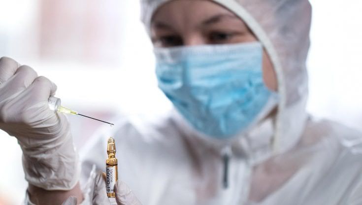 Pochi medici, ecco perché il Piano vaccini va a rilento