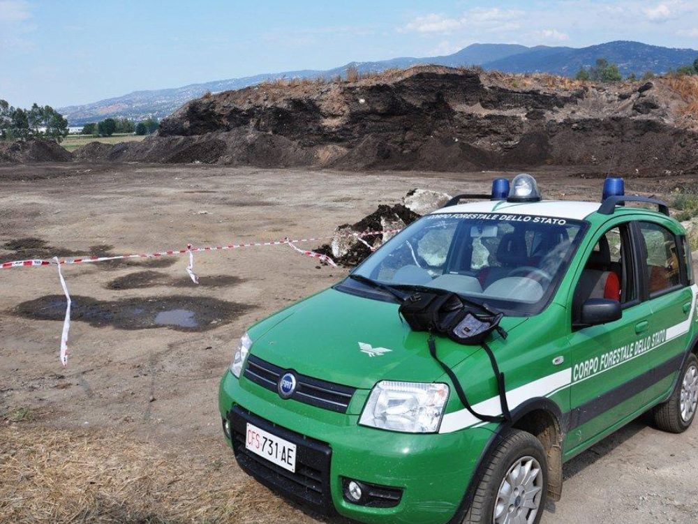 Sequestrati 40mila metri cubi di rifiuti nell`area ex Legnochimica