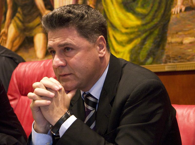 Nicolò contro Oliverio: «Siamo all'esternalizzazione dei poteri»