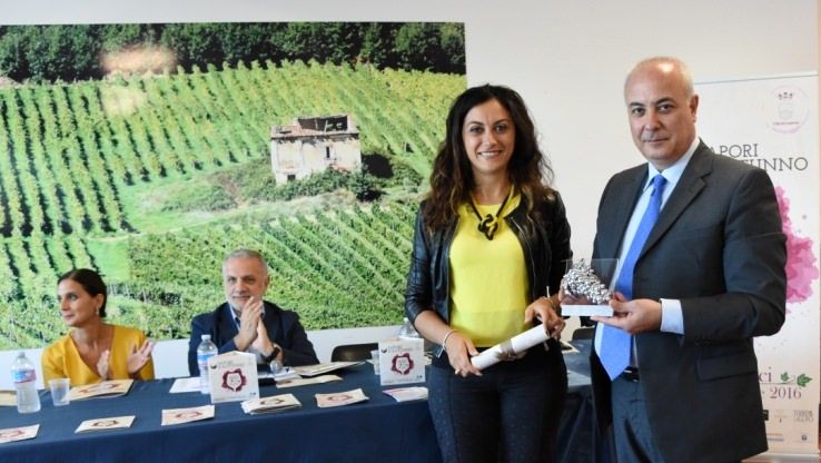 A Klaus Algieri il premio "Grappolo d'oro"