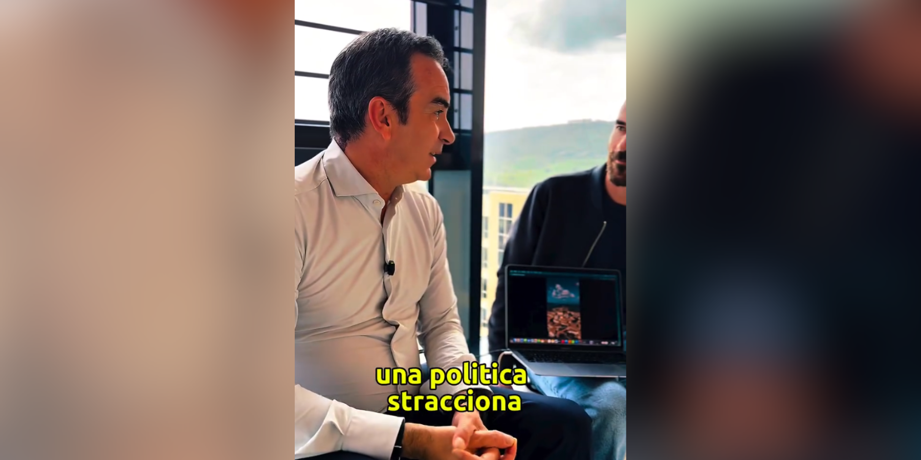 Occhiuto “presenta” Gabriele, «videomaker che l’opposizione ha definito uno skipper» – VIDEO