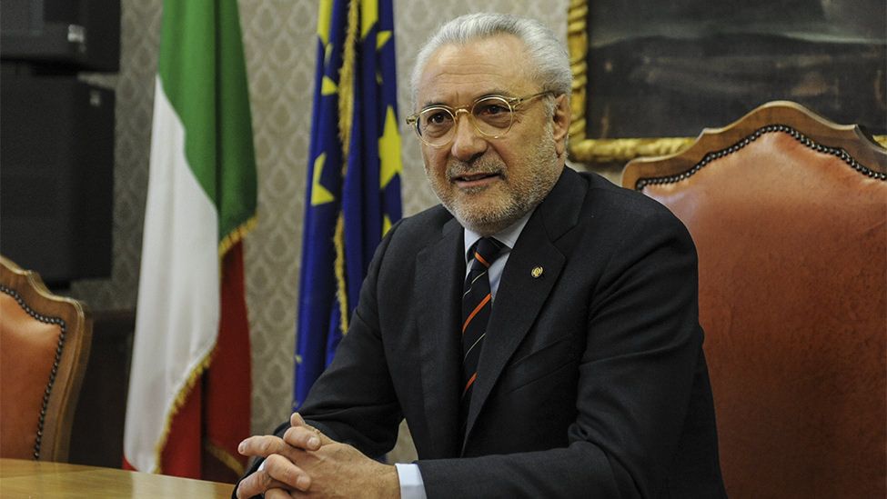 Per Santelli un ex prefetto come capo di Gabinetto e staff a "trazione" cosentina